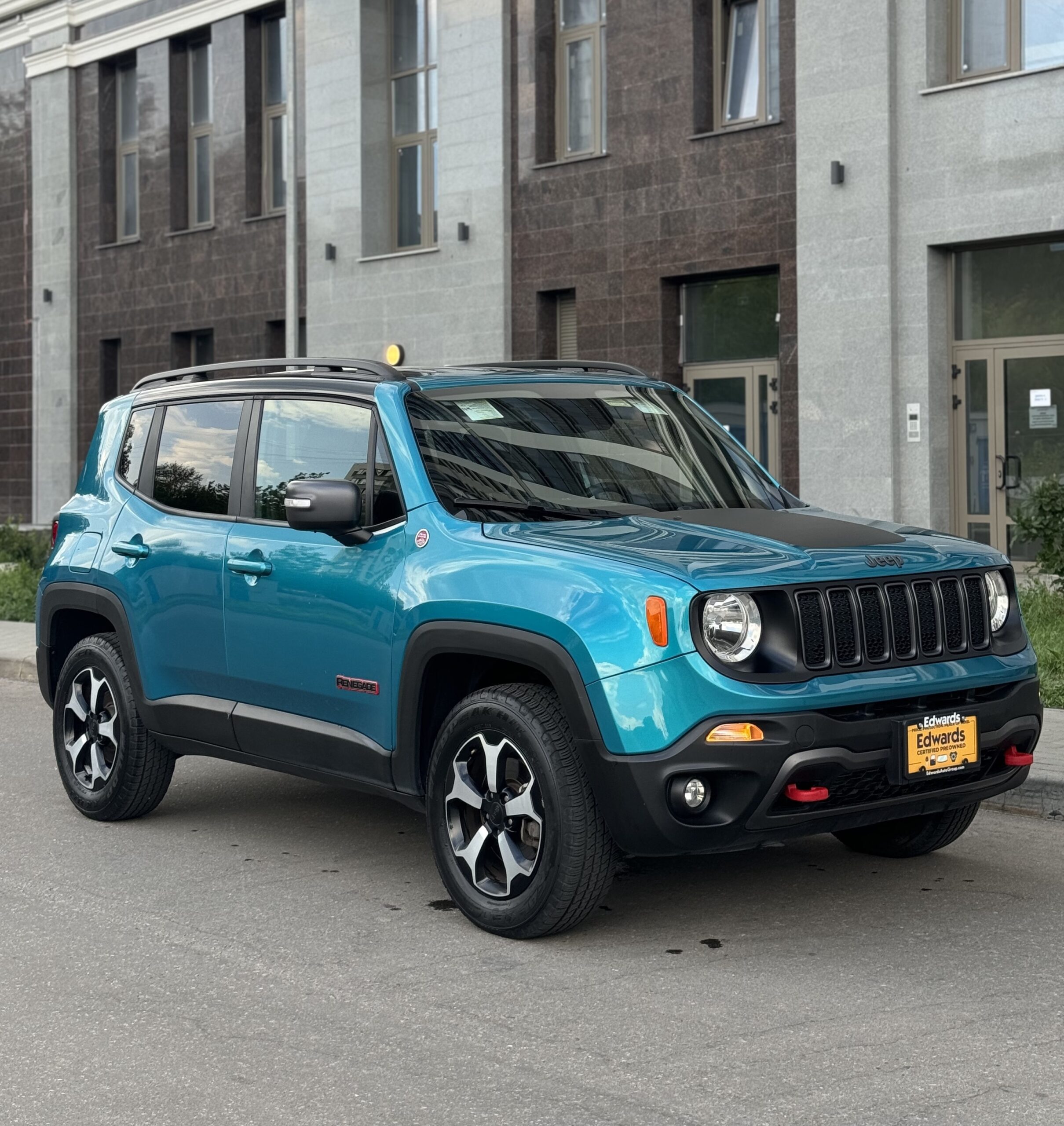 Jeep Renegade Trailhawk — фото 1
