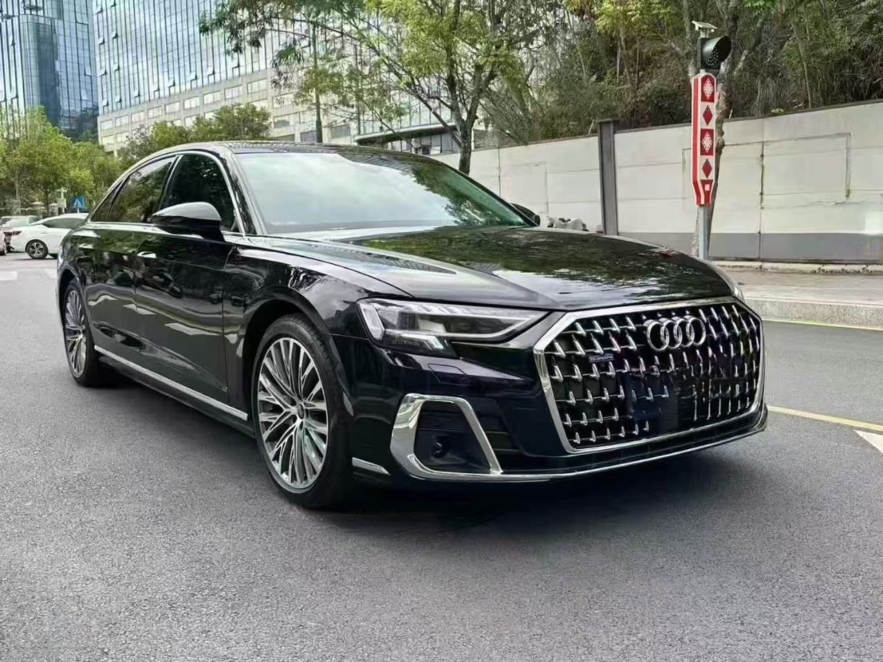 Audi A8L 50 TFSI Quattro 2023 — фото 1