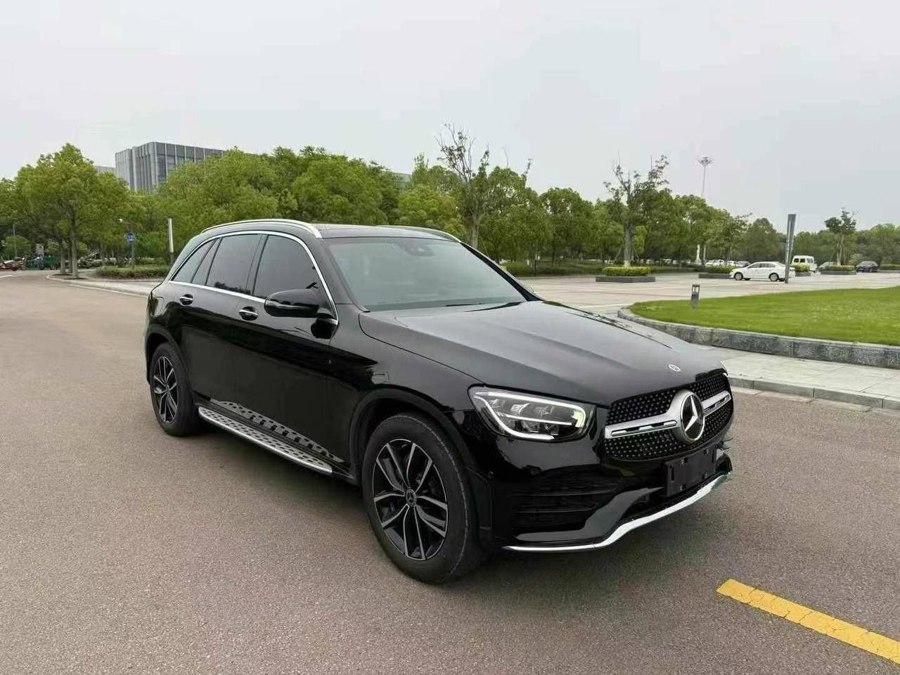 Mercedes Benz GLC300L 4MATIC Dynamic version — фото 1