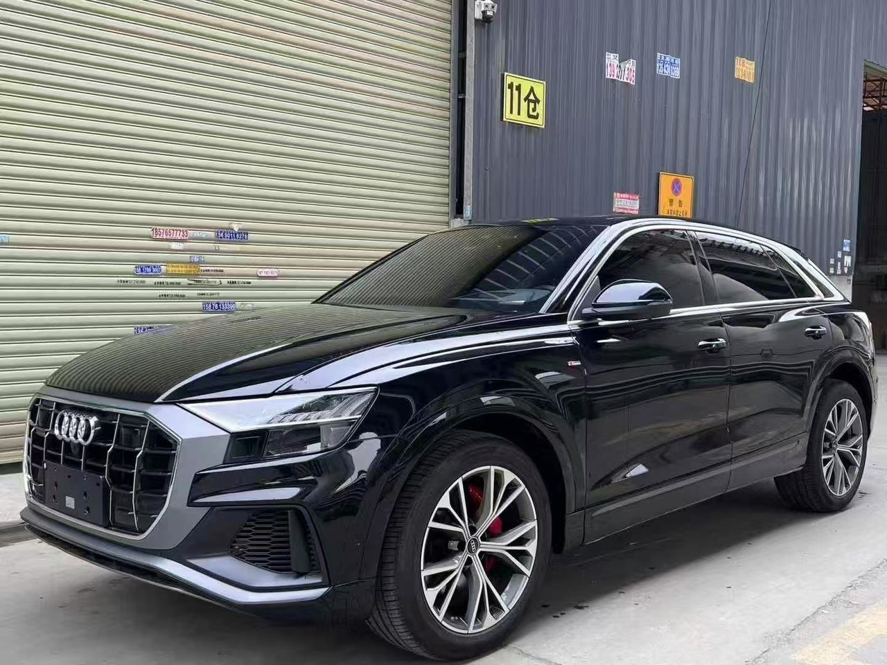 Audi Q8 55TFSI Deluxe Dynamic Edition 2023 — фото 1
