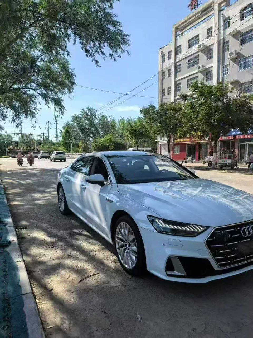 Audi A7L 45TFSI S-line Flow Crystal Set — фото 1