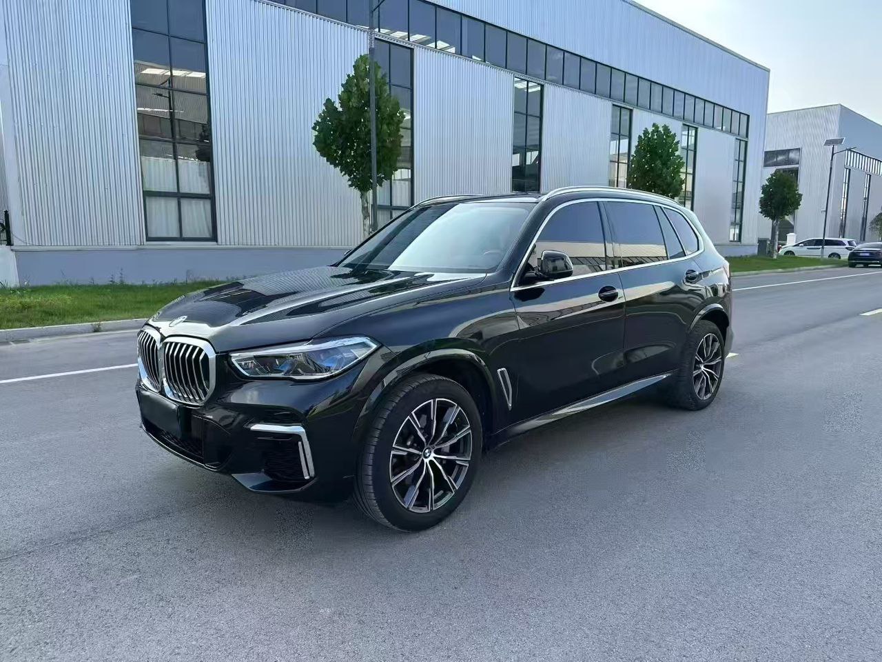 BMW X5 xDrive30Li M Sport 2022 — фото 1