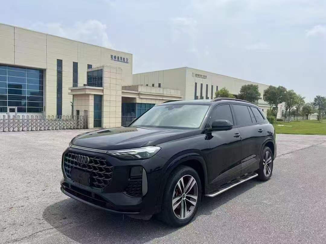 Audi Q6 45TFSI Black Warrior 7-seater 2023 — фото 1