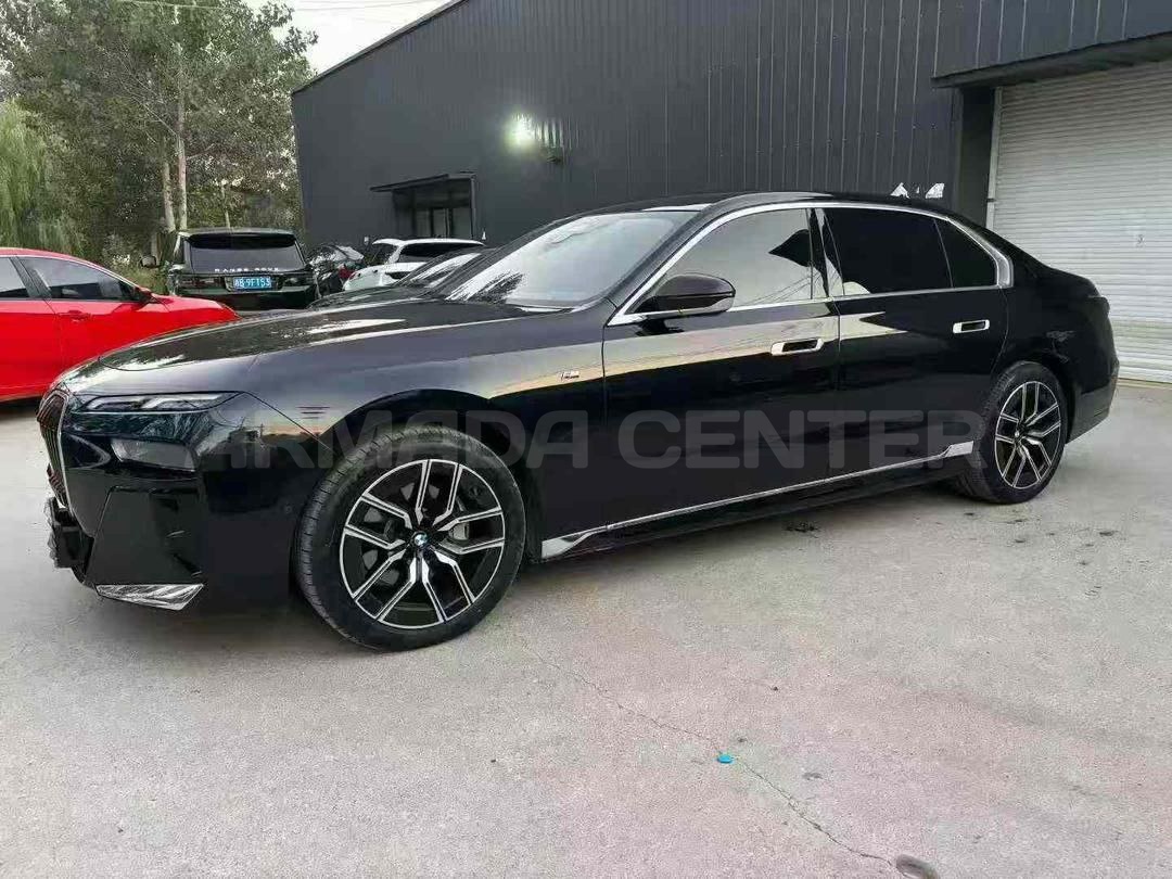 BMW 735Li M Sport — фото 1