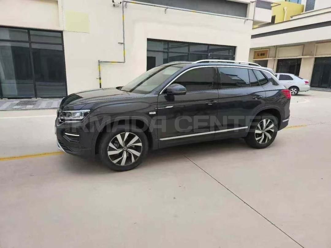 Volkswagen Tayron 330TSI Plus Luxury Edition — фото 1