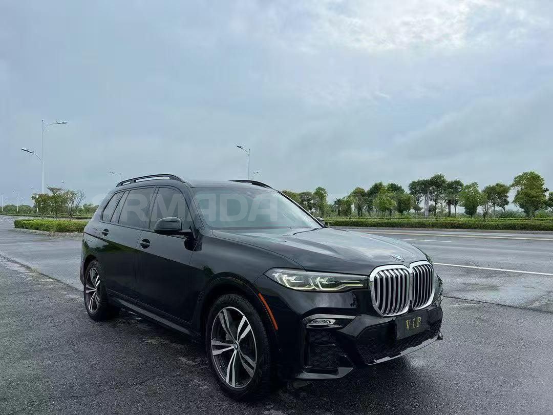 BMW X7 xDrive40i Customized — фото 1