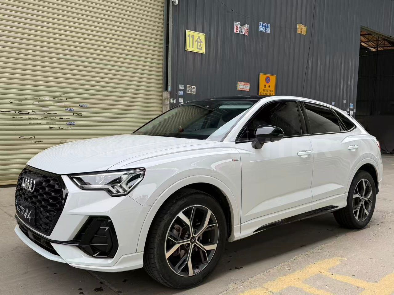 Audi Q3 Sportback 2.0T 186 л.с. 2WD 2021 — фото 1
