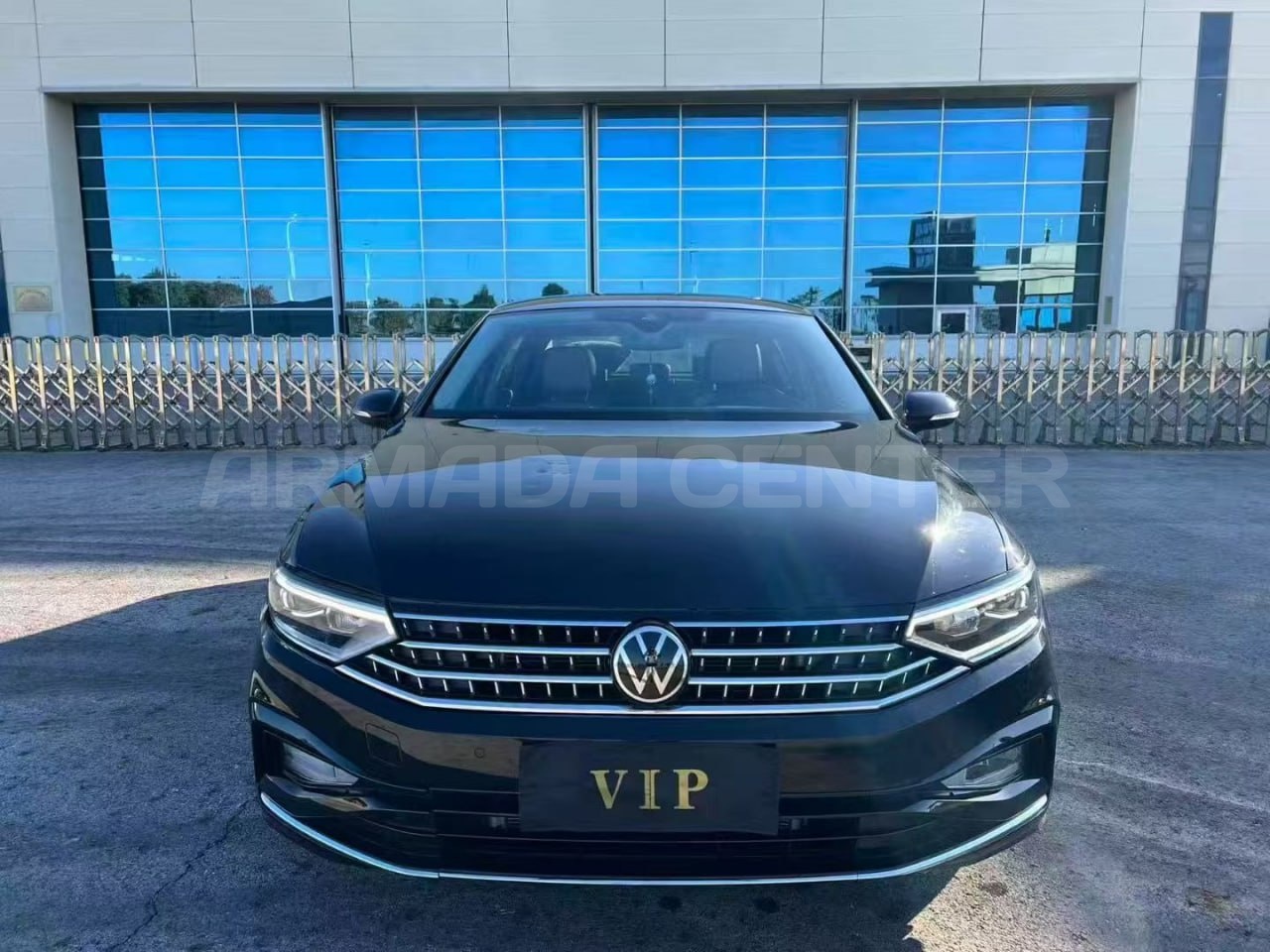 Volkswagen Passat 330TSI DSG Luxury — фото 1
