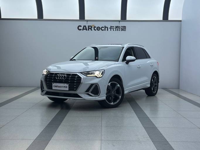 Audi Q3 1.4T 150HP 2WD 2022 | Белый | — фото 1