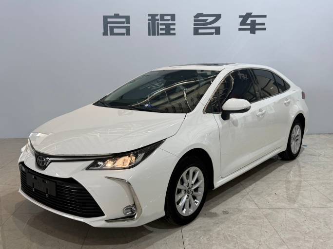 Toyota Corolla 1.2T 116HP 2WD 2021 | Белый | — фото 1