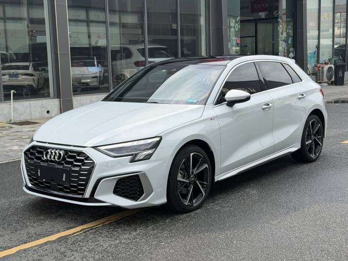 Audi A3 1.4L 150HP 2WD 2023 — фото 1