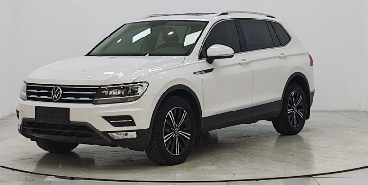 Volkswagen Tiguan 1.4T 150HP 2WD 2021 — фото 1