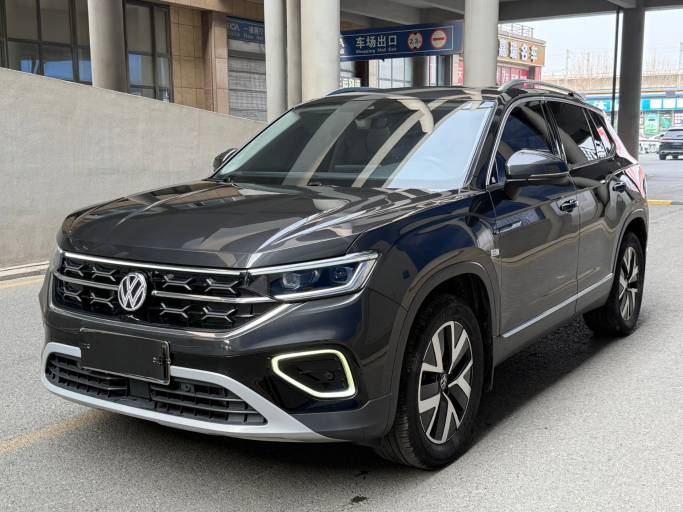 Volkswagen Tanyue 1.4T 150HP 2WD 2022 | Черный | — фото 1