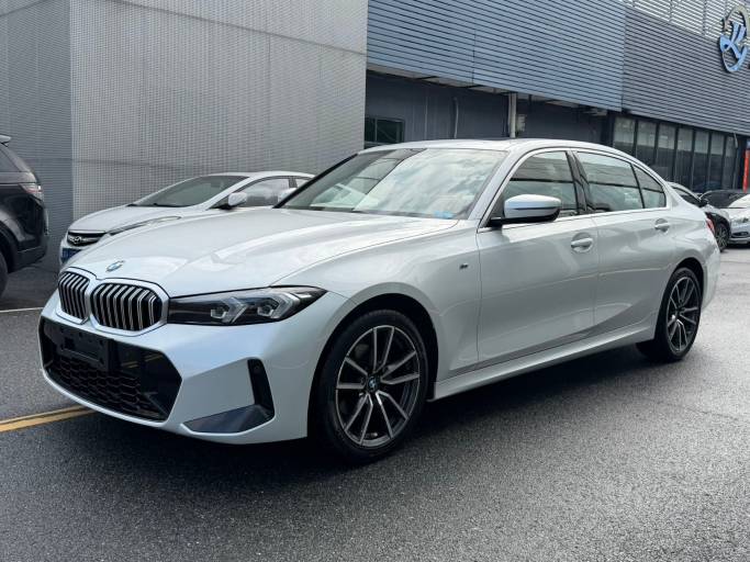 BMW 320Li 2.0L 115HP 2WD 2023 — фото 1