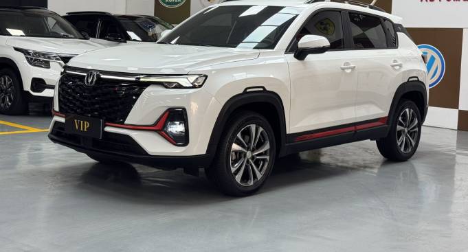 Changan CS35 PLUS 1.4T 150HP 2WD 2022 — фото 1