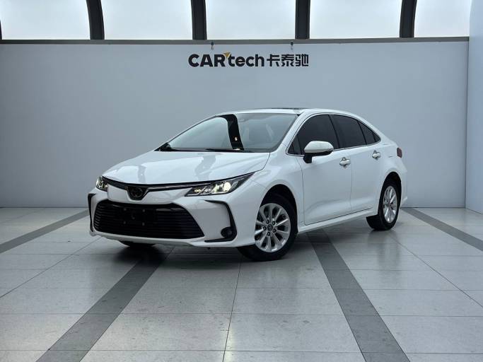 Toyota Corolla 1.2T 116HP 2WD 2021 | Белый | — фото 1