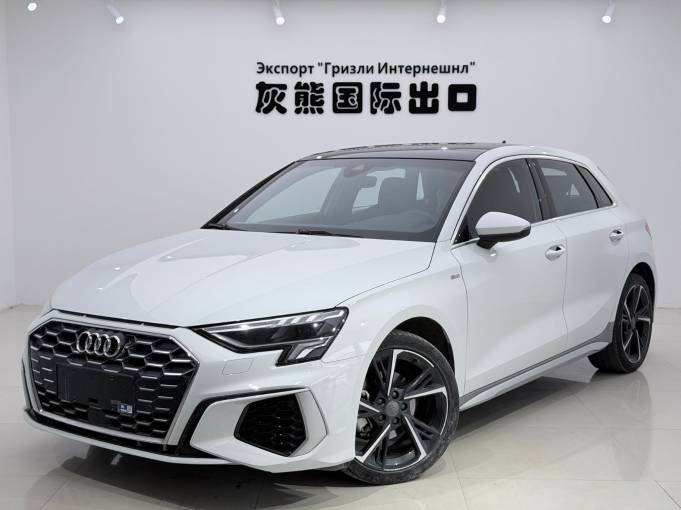 Audi A3 21 Audi A3 Sportback 35TFSI Fashion and sports 1.4T 150HP 2WD 2021 — фото 1