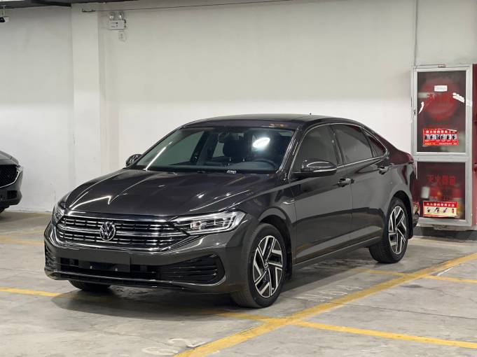 Volkswagen Sagitar 1.4L 150HP 2WD 2023 | Пепел — фото 1