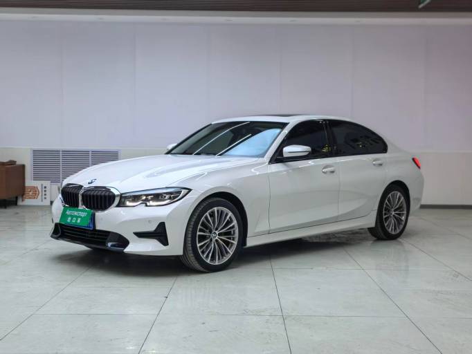 BMW 3 Series 2L 156HP 2WD 2022 — фото 1