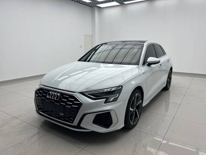Audi A3 1.4L 150HP 2WD 2022 | Белый | — фото 1