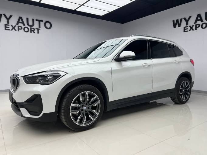 BMW X1 1.5L 140HP 2WD 2021 — фото 1