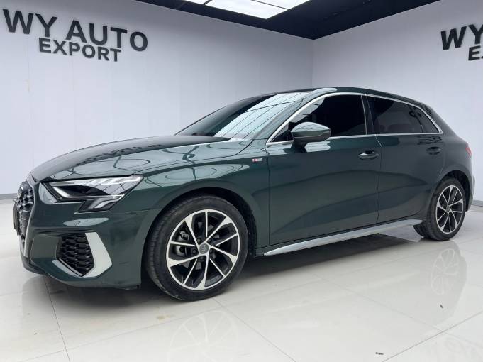 Audi A3 1.4T 150HP 2WD 2021 | Зеленый — фото 1
