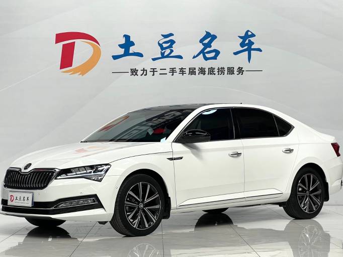 Skoda Superb — фото 1
