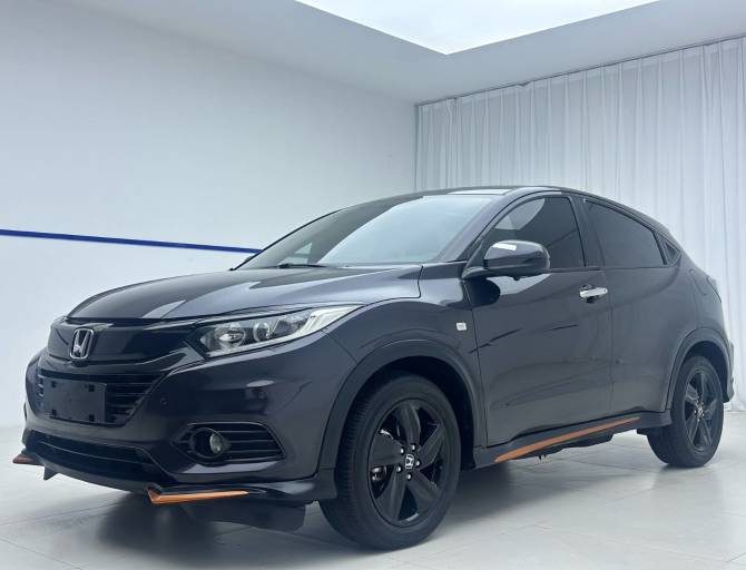 Honda Vezel — фото 1