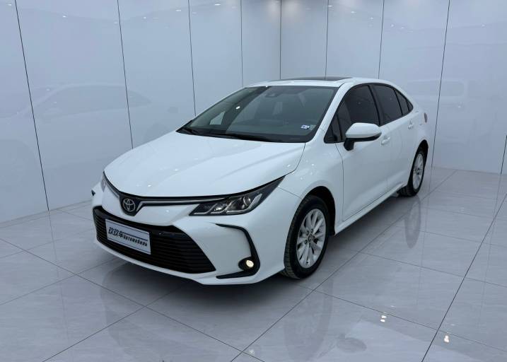 Toyota Corolla — фото 1