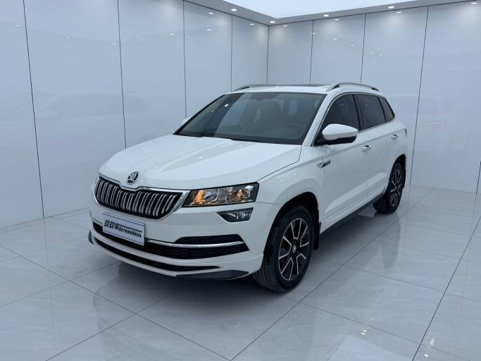Skoda Karoq — фото 1