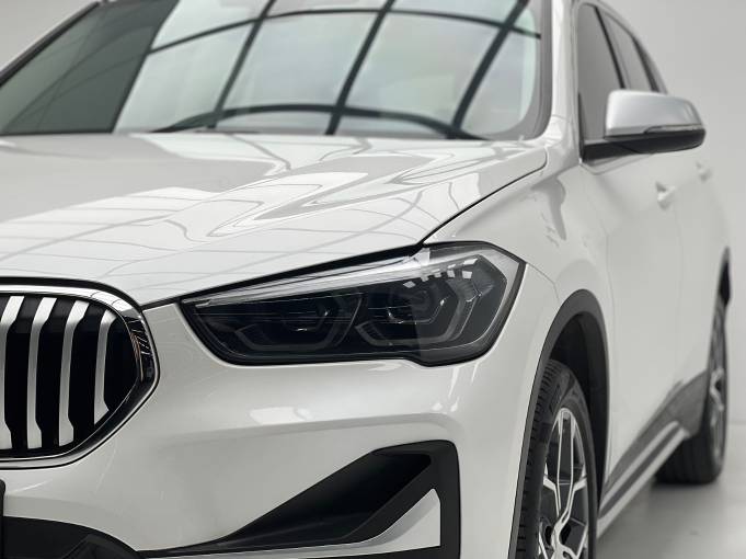 BMW X1 — фото 1