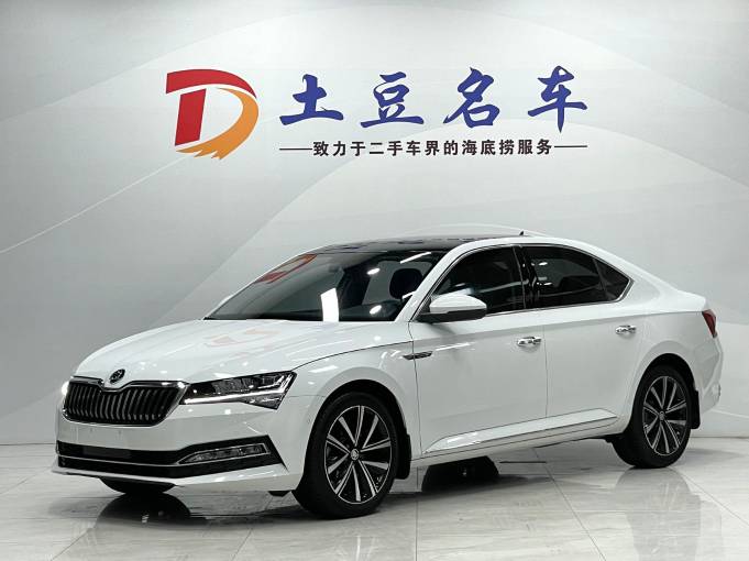 Skoda Superb — фото 1