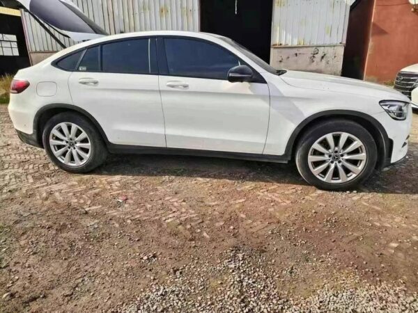 Mercedes-Benz GLC 260 4MATIC Coupe - вид сзади