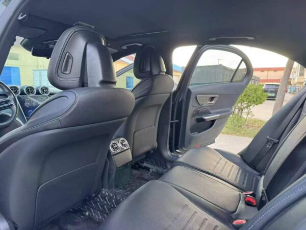 Mercedes-Benz C200L Sport 1.5T Console