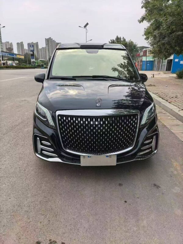 Mercedes-Benz V260L Long-axis Luxury Edition Front View