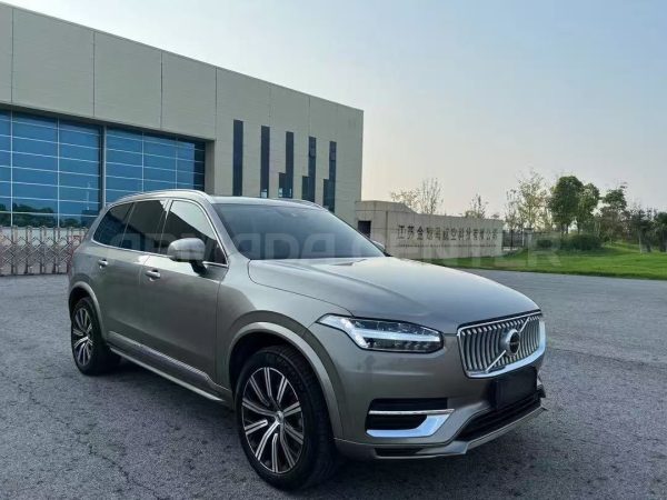 Volvo XC90 B6 Interior
