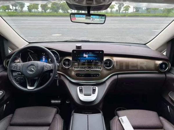 Mercedes-Benz V260L 2023 Seats