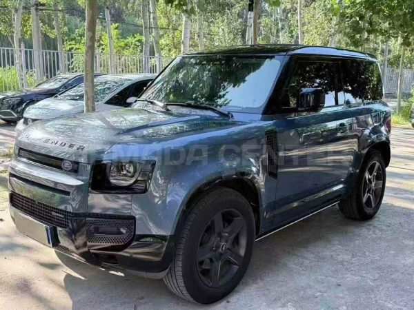 Land Rover Defender 90 P300 Tiger Ambition Edition 2022