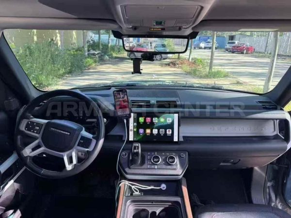 Land Rover Defender 90 P300 Tiger Ambition Edition 2022 Off-road