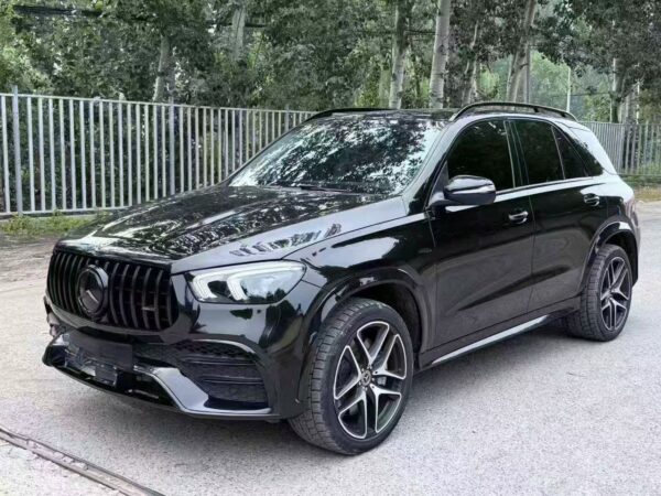 Mercedes GLE350 Side View