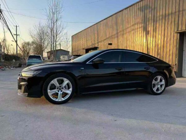 Audi A7 40 TFSI 2020 Front View