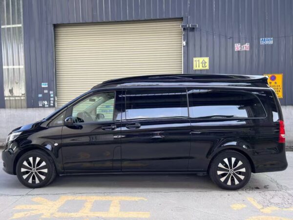 Mercedes-Benz Vito High-Top Front View
