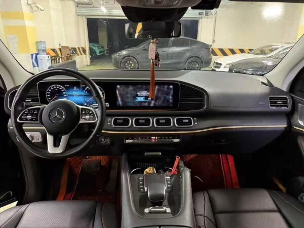 Mercedes GLE450 4MATIC Rear View
