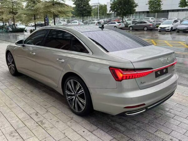 Audi A6L 55TFSI quattro Premium Dynamic 2022 Front View