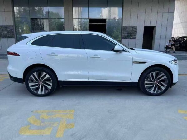 Jaguar F-Pace 250PS 2.0T 4WD 2022 Detail