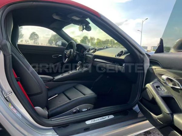 Porsche 718 Boxster T
