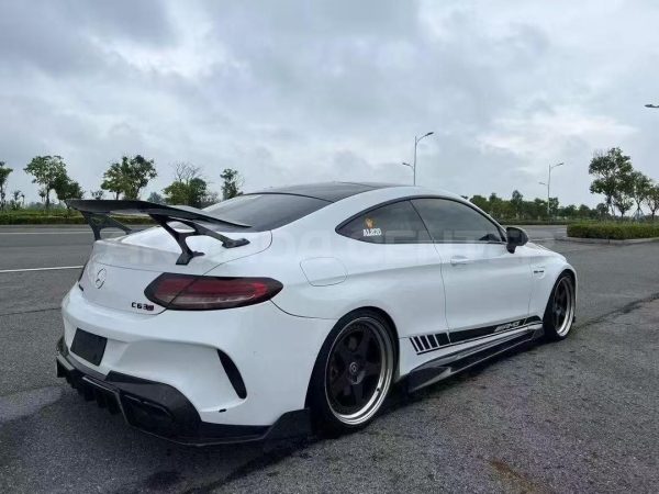 Mercedes-Benz AMG C43 4MATIC 2020 Rear View