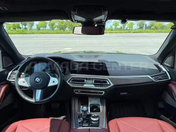 BMW X5 40Li M Sport 2022 Detail View