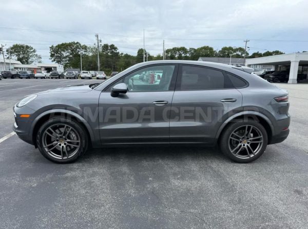 Porsche Cayenne 3.0Т бензин 2021, coupe Side View
