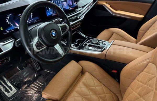 BMW X7 LCI 40i M Sport PRO 2022 Interior